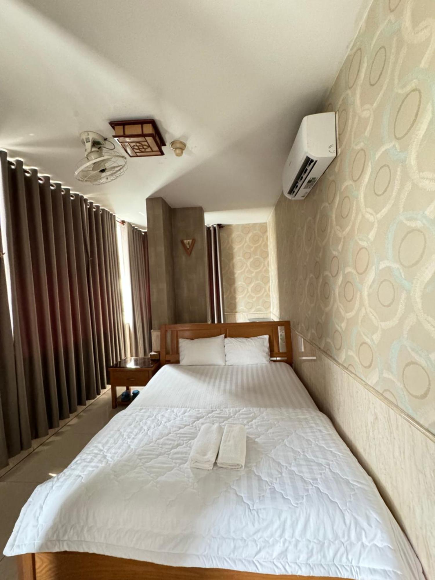 Sai Gon Binh Tan Hotel Ho Chi Minh City